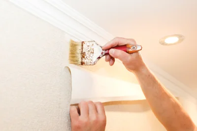 Pose de papier peint à Loriges — revêtements muraux et toiles de verre